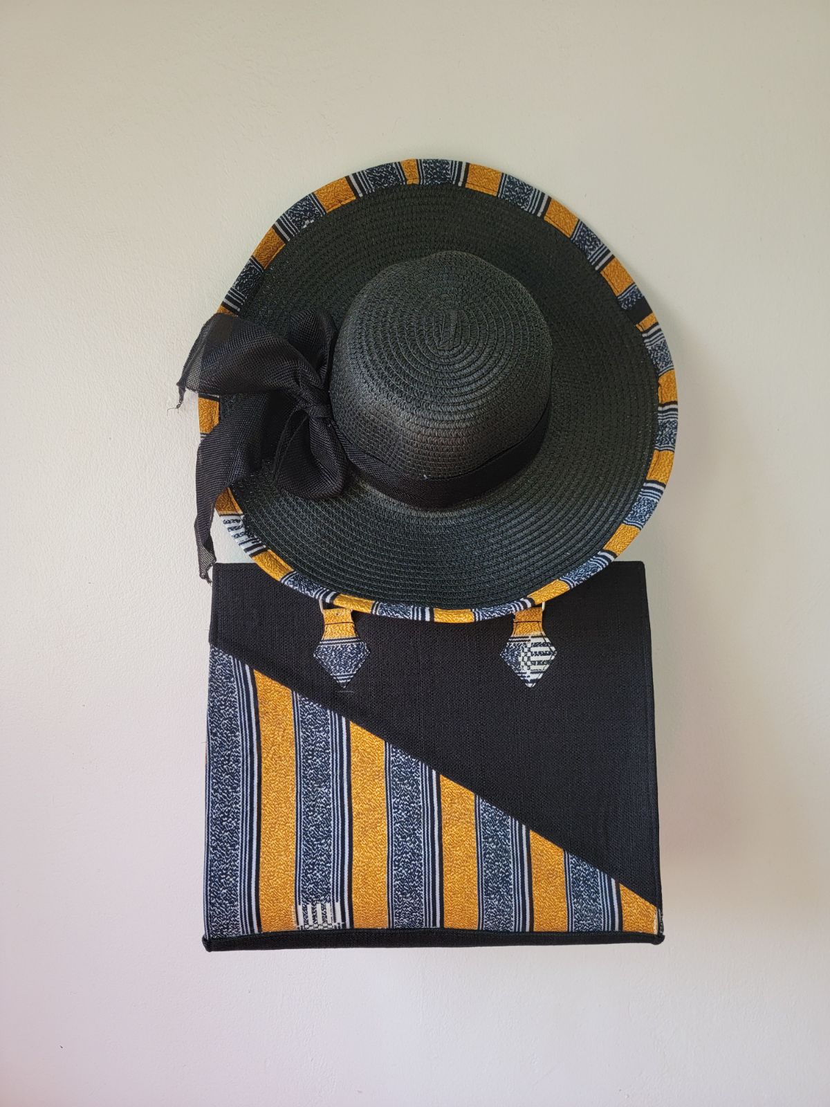 Ensemble "Soleil de Dakar" : Cabas Rayé et Capeline Assortie
