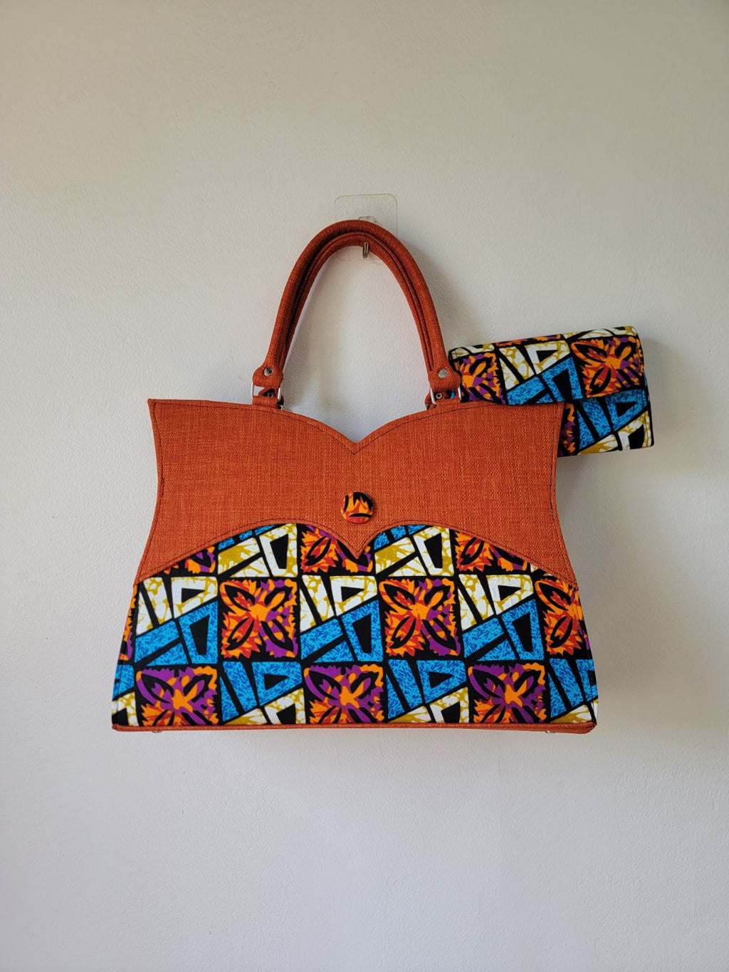 Sac à Main "Classique Structuré" : Allure Raffinée et Détail Artisanal